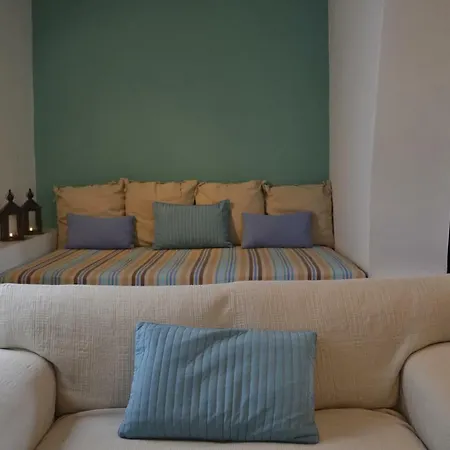 Charming Traditional House In Agia Anna Beach Semesterbostad